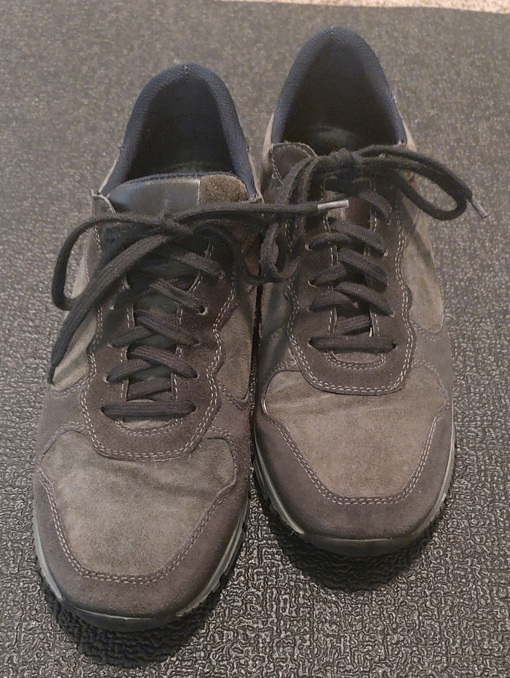 Men's Suede Lace-Up Sneakers - Dark Gray